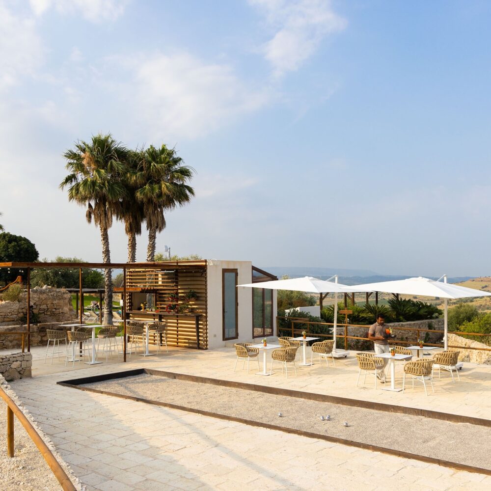 jeux-exterieurs-pool-bar-snack-terrasse