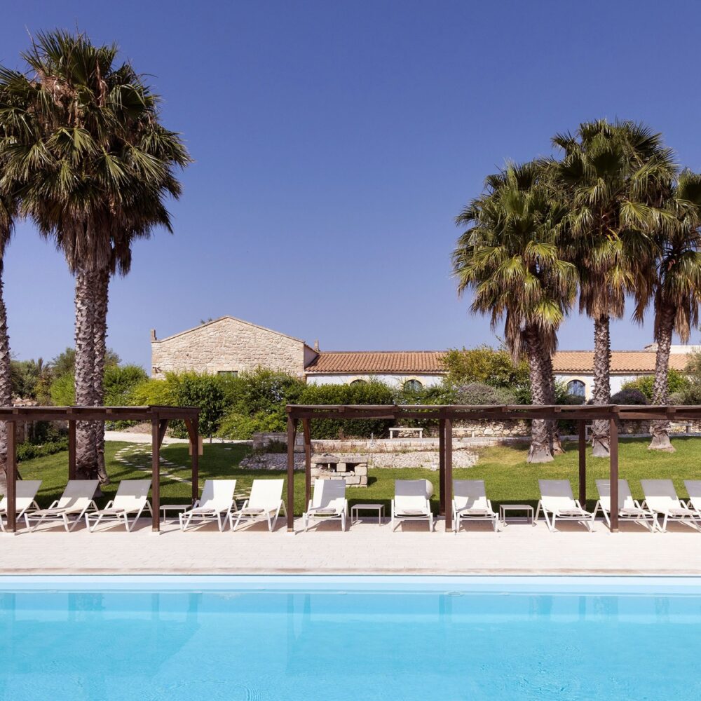 piscine-detente-hotel-charme-sicile