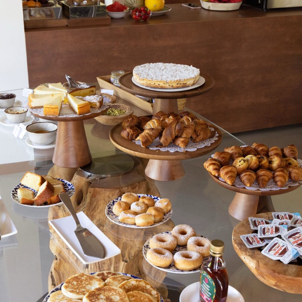 restauration-petit-dejeuner-buffet-traditionnel